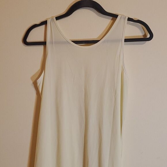 Vintage pale yellow nightie size Small - Picture 4 of 8